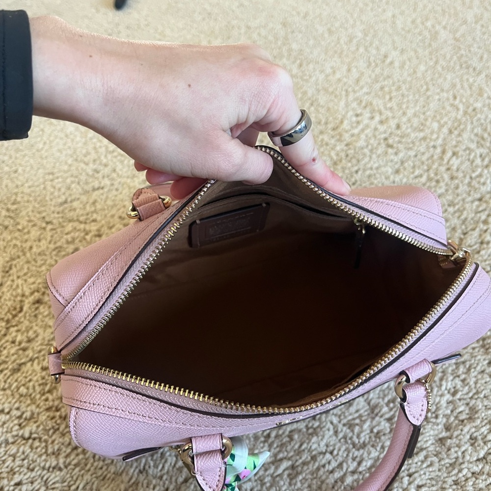 Rare Baby Pink Leather Coach Medium Rowan Handbag - Picture 5 of 7